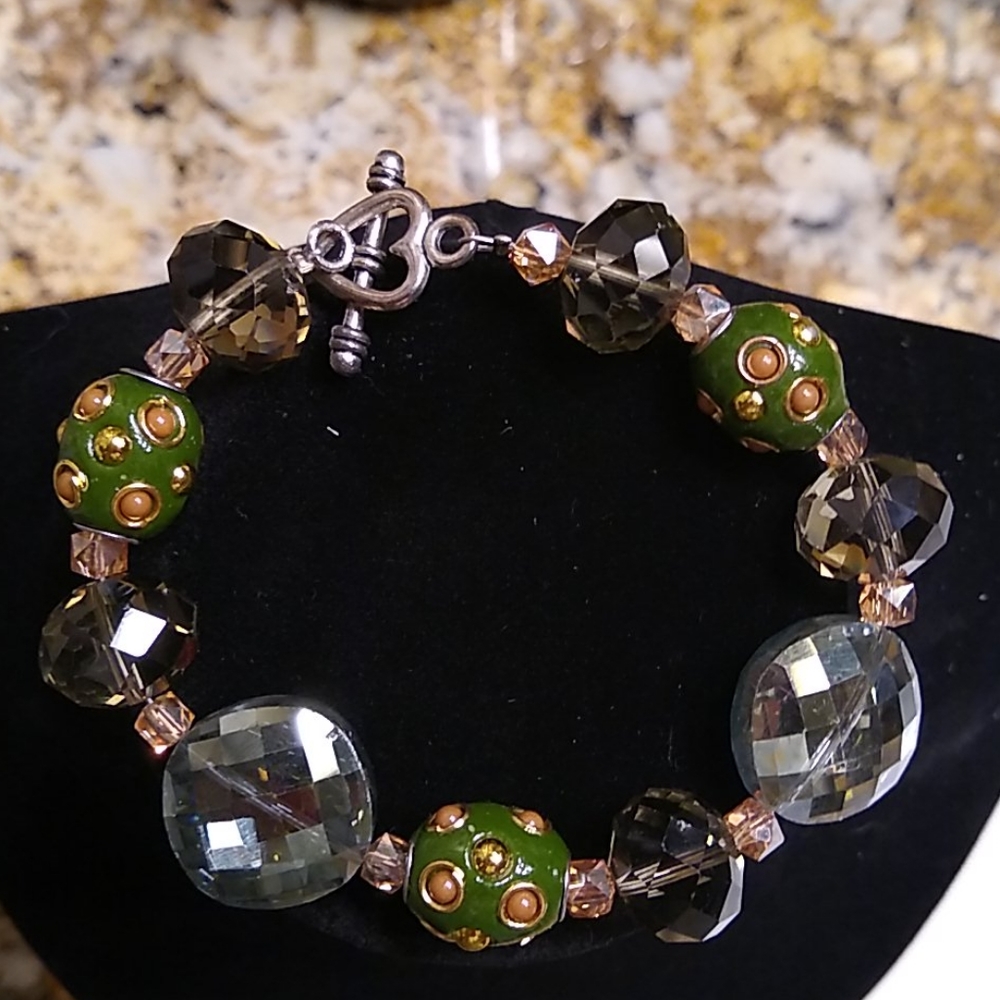 💕🥰🆕 Crystal and bead bracelet earring set